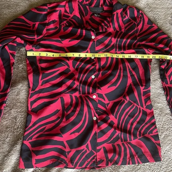 August Silk: Casual Work Office 100% Silk Long Sleeve Button Down Blouse Size S. - Picture 4 of 5